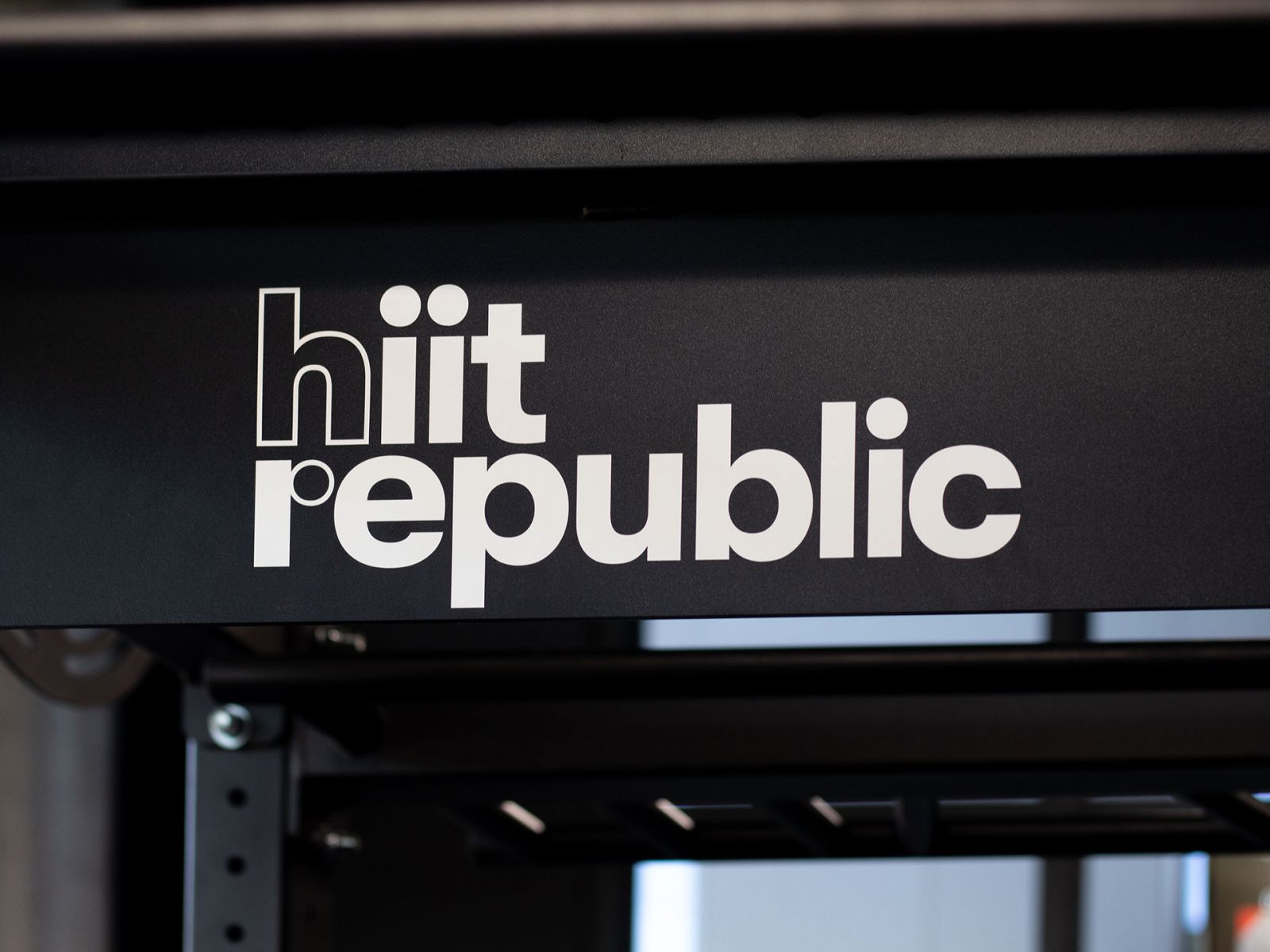 AlphaFit Custom Logo Brace for Hiit Republic