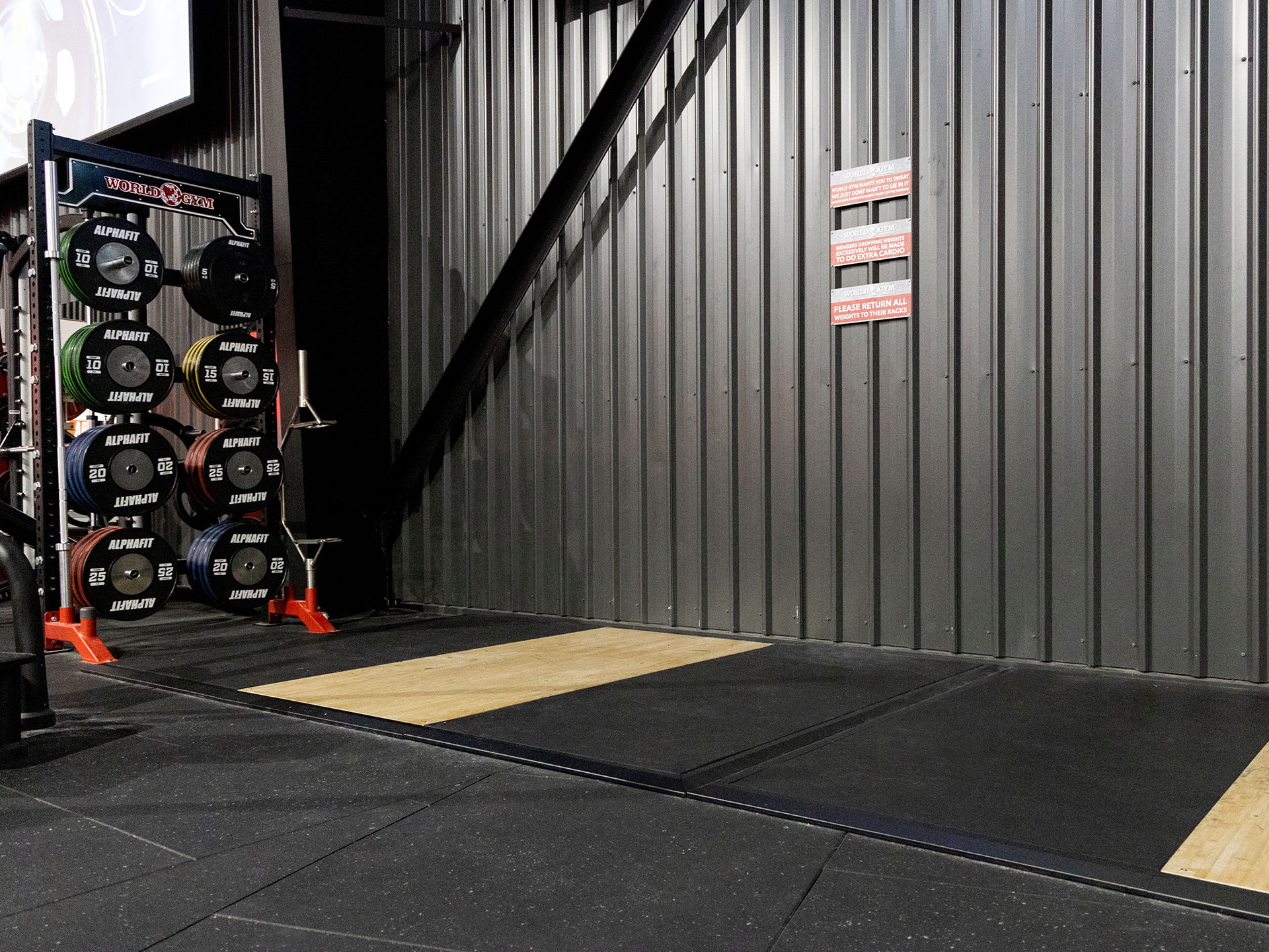 World Gym Underwood AlphaFit