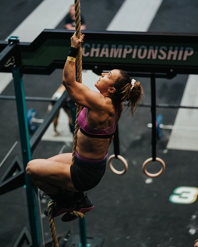 Kara Saunders Australian CrossFit Championship Rope Climb