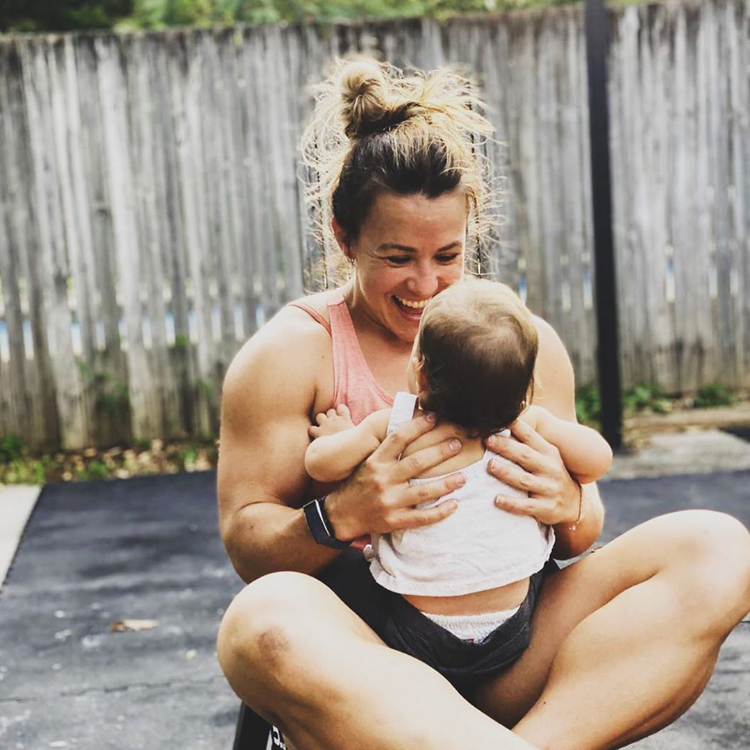 Kara Saunders ROMWOD stretching