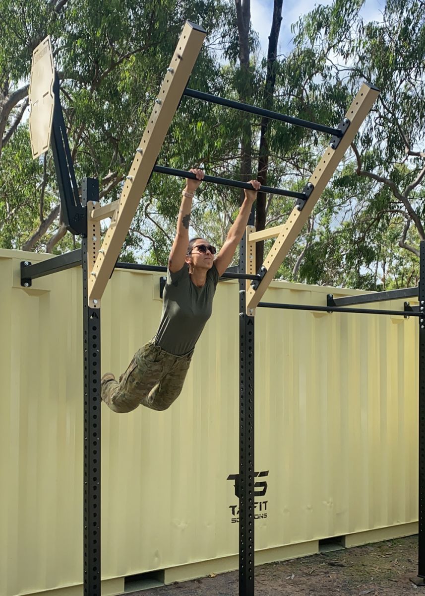 Tacfit Alpha Unit in Black and Desert Sand